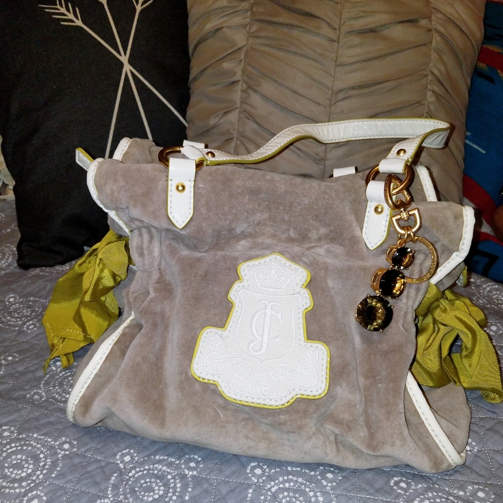 JUICY COUTURE TRACK BAG